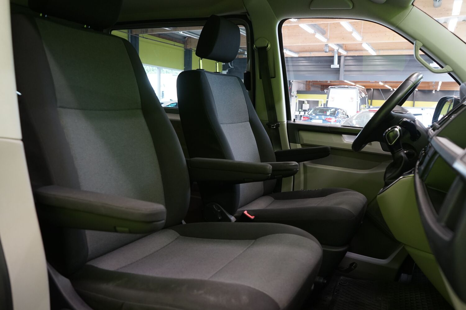 Volkswagen Transporter vaihtoauto