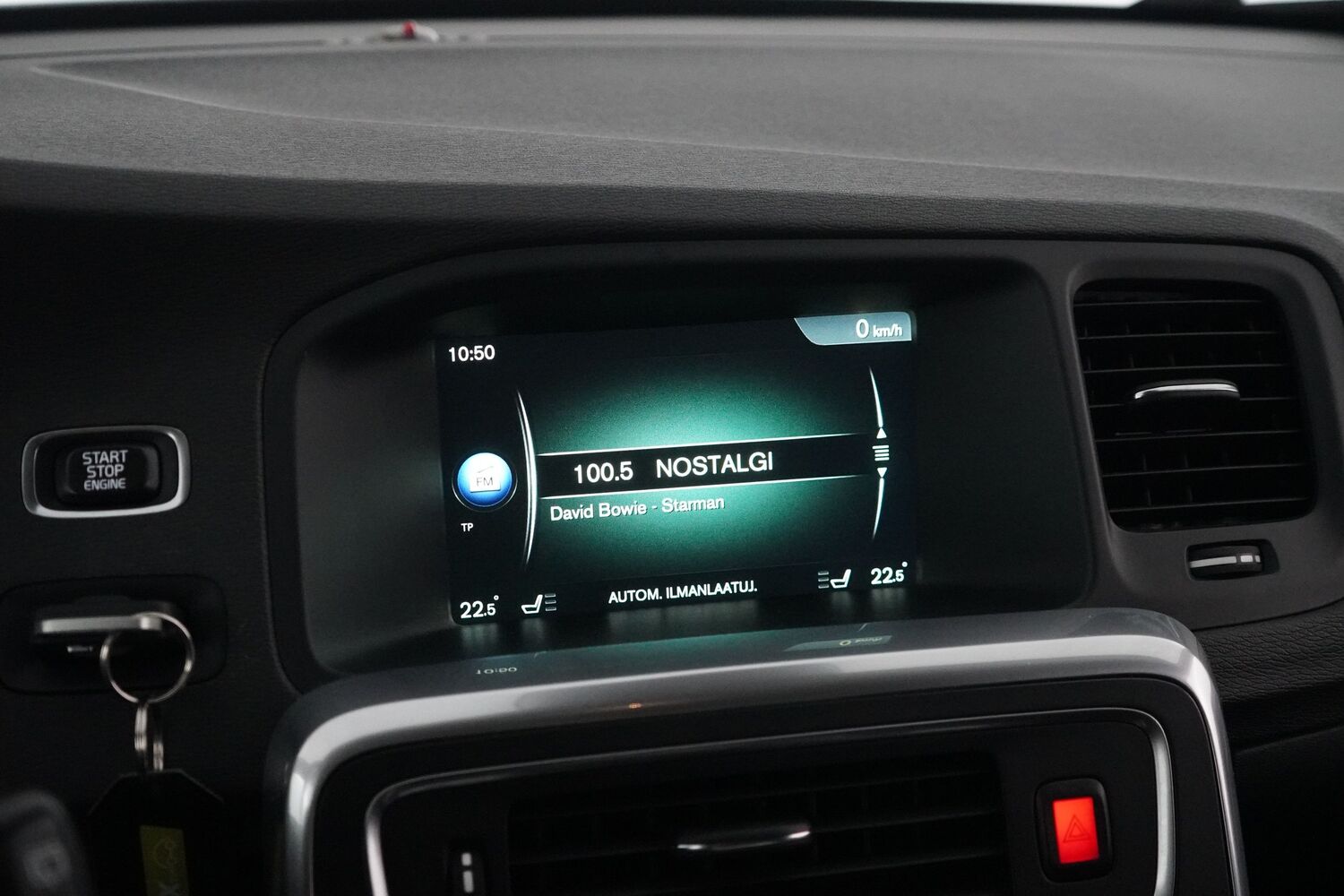 Volvo V60 Cross Country vaihtoauto