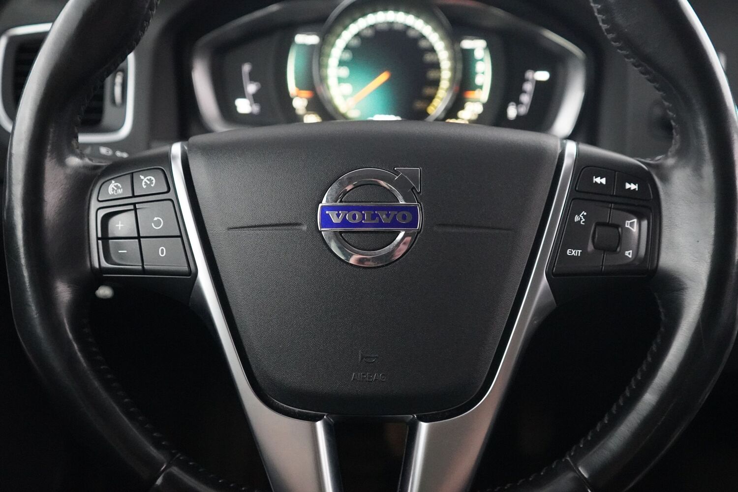 Volvo V60 Cross Country vaihtoauto