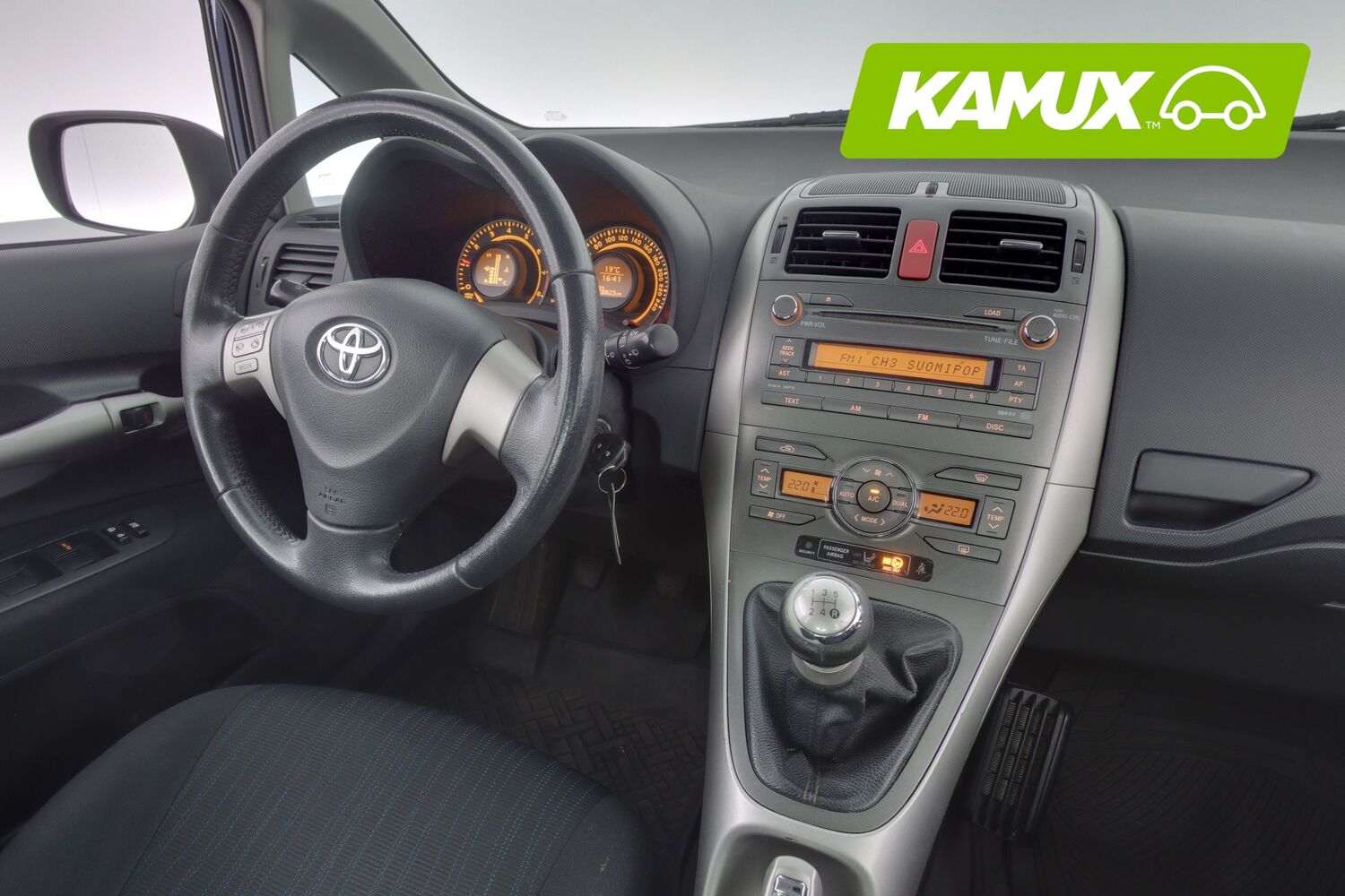 Toyota Auris vaihtoauto