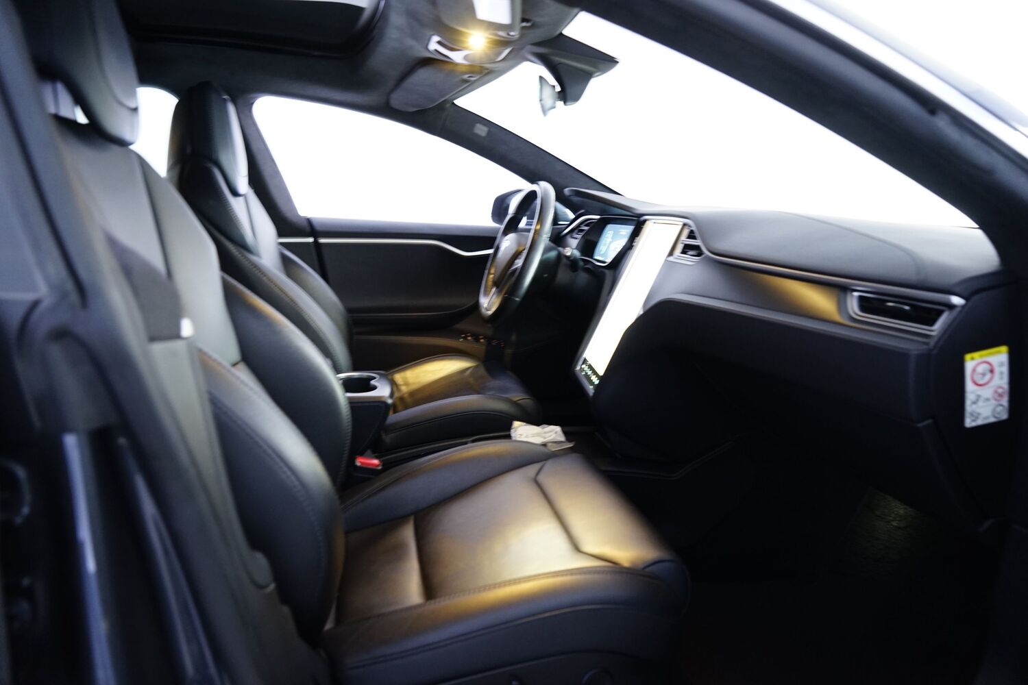Tesla Model S vaihtoauto