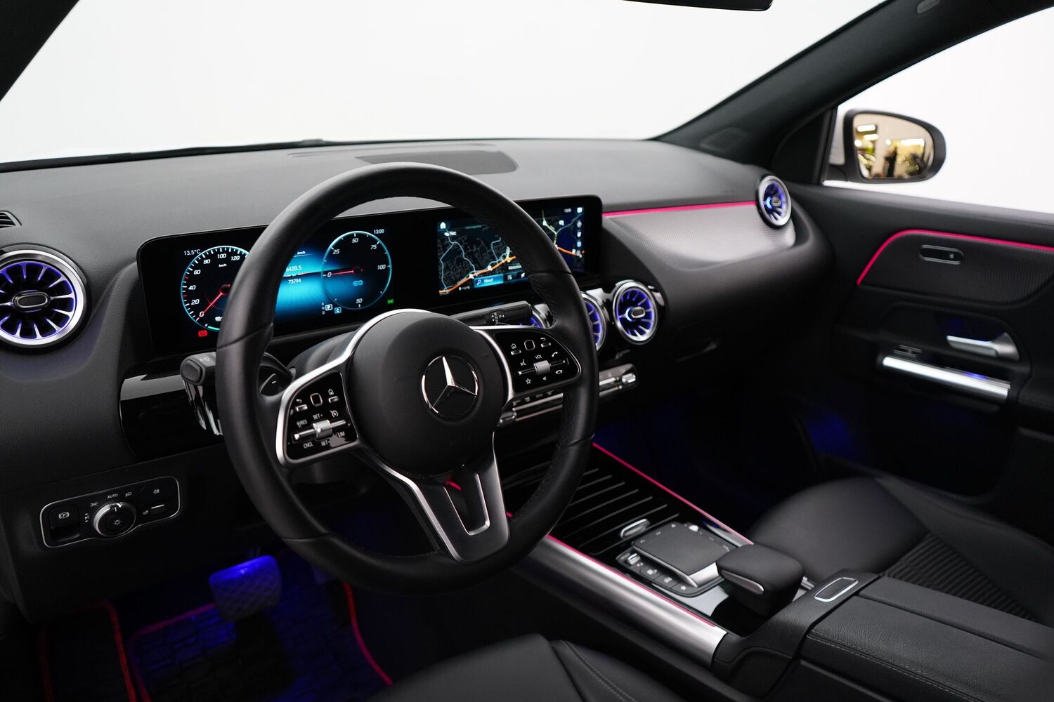 Mercedes-Benz EQA vaihtoauto