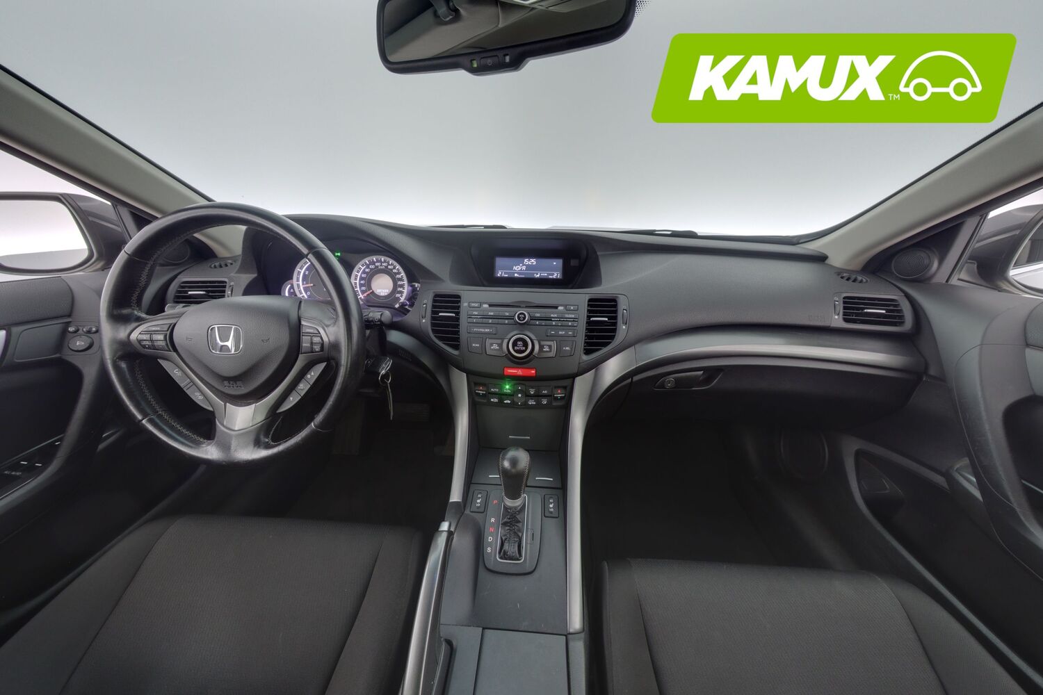 Honda Accord vaihtoauto