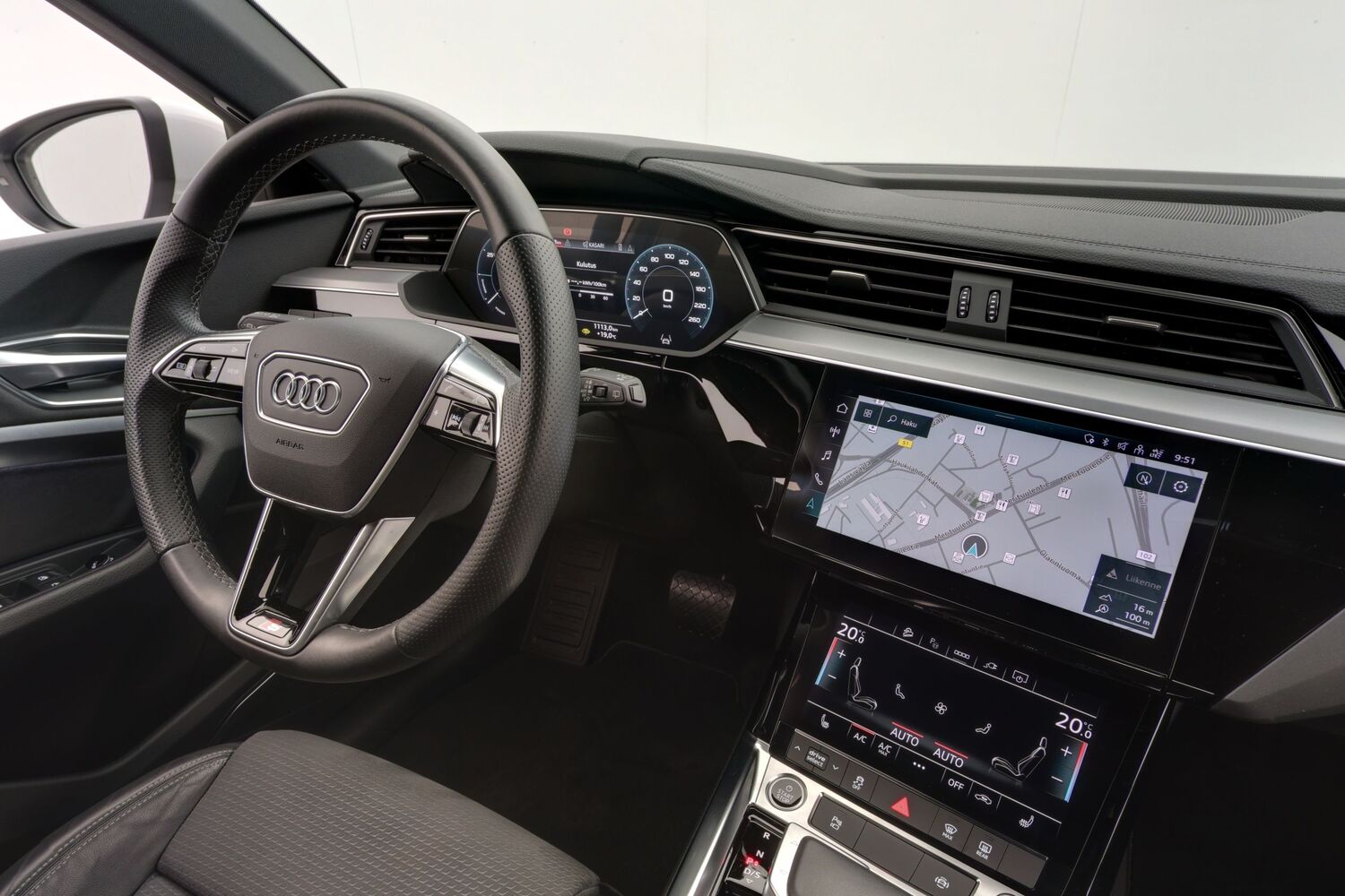 Audi e-tron vaihtoauto