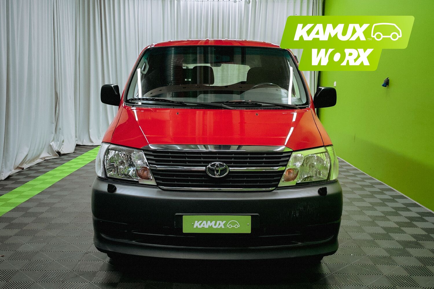 Toyota Hiace vaihtoauto