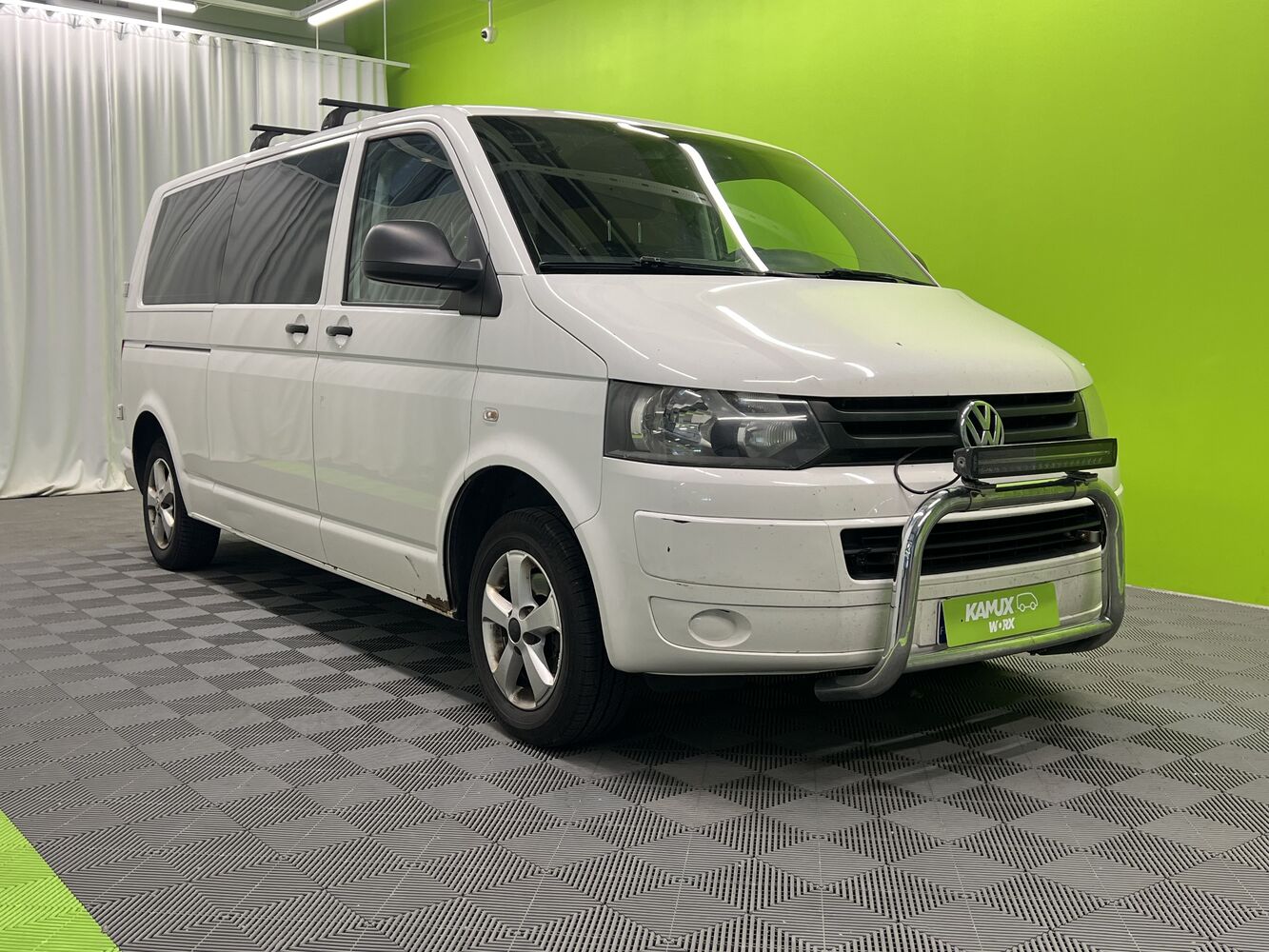 Volkswagen Caravelle vaihtoauto