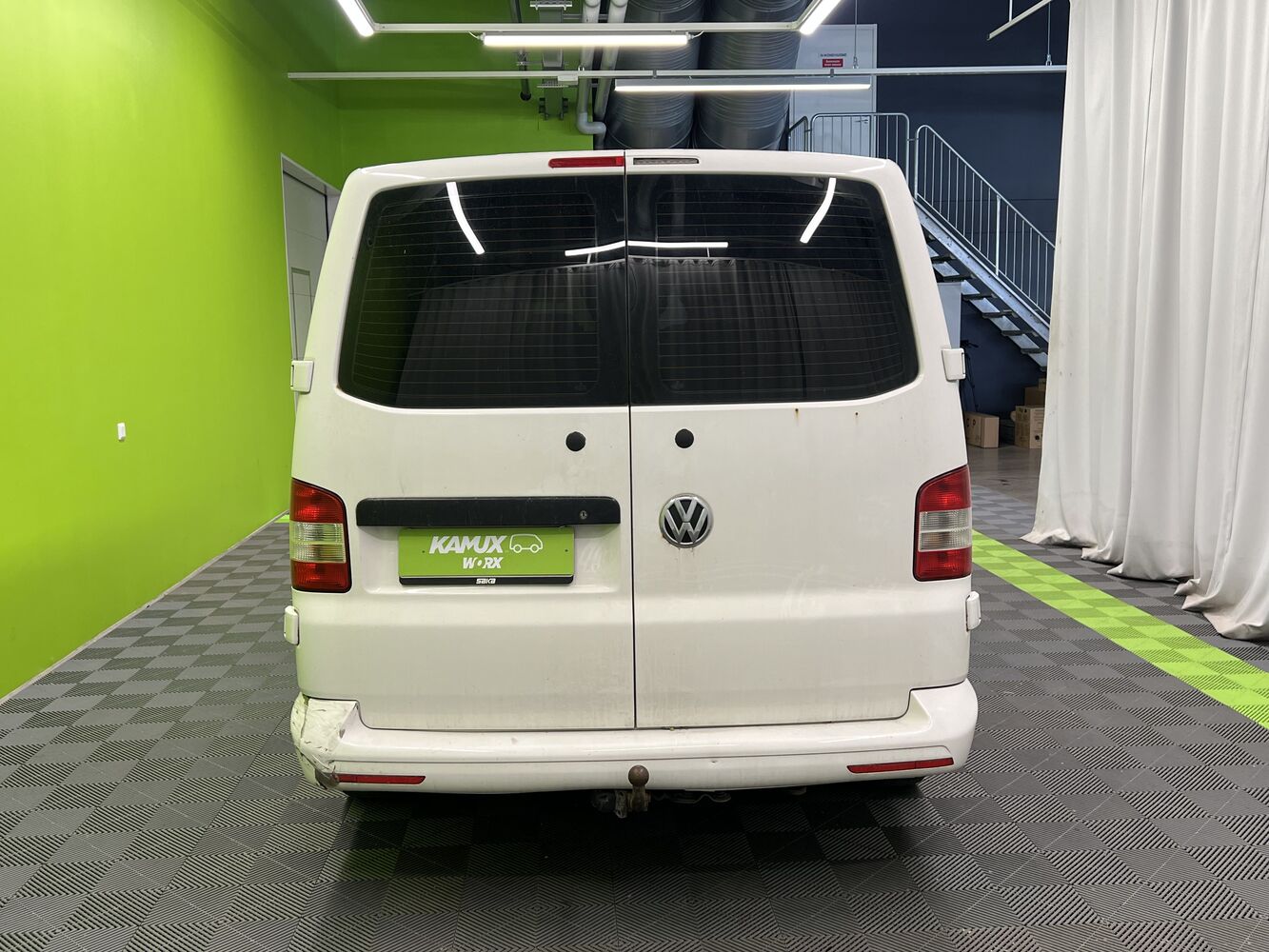 Volkswagen Caravelle vaihtoauto