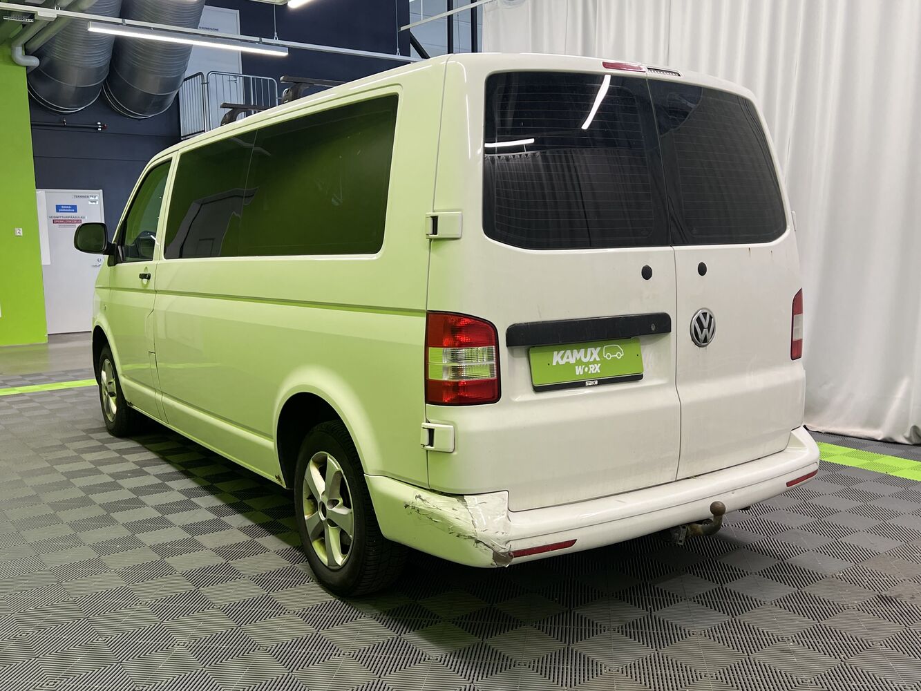 Volkswagen Caravelle vaihtoauto