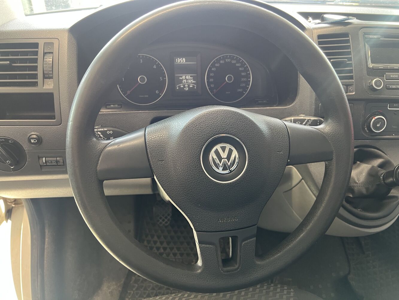 Volkswagen Caravelle vaihtoauto