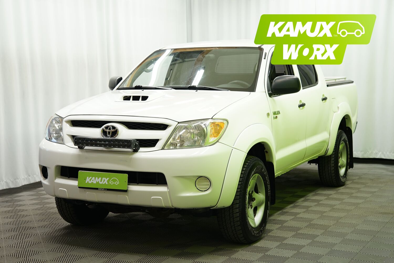 Toyota Hilux vaihtoauto