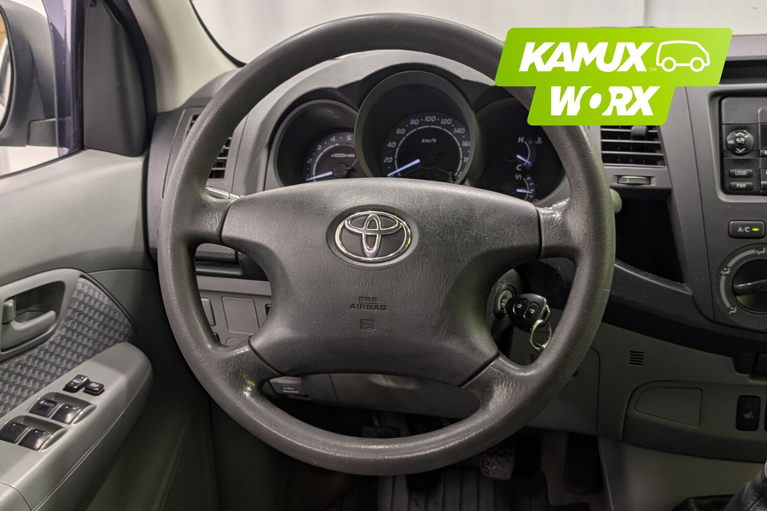 Toyota Hilux vaihtoauto