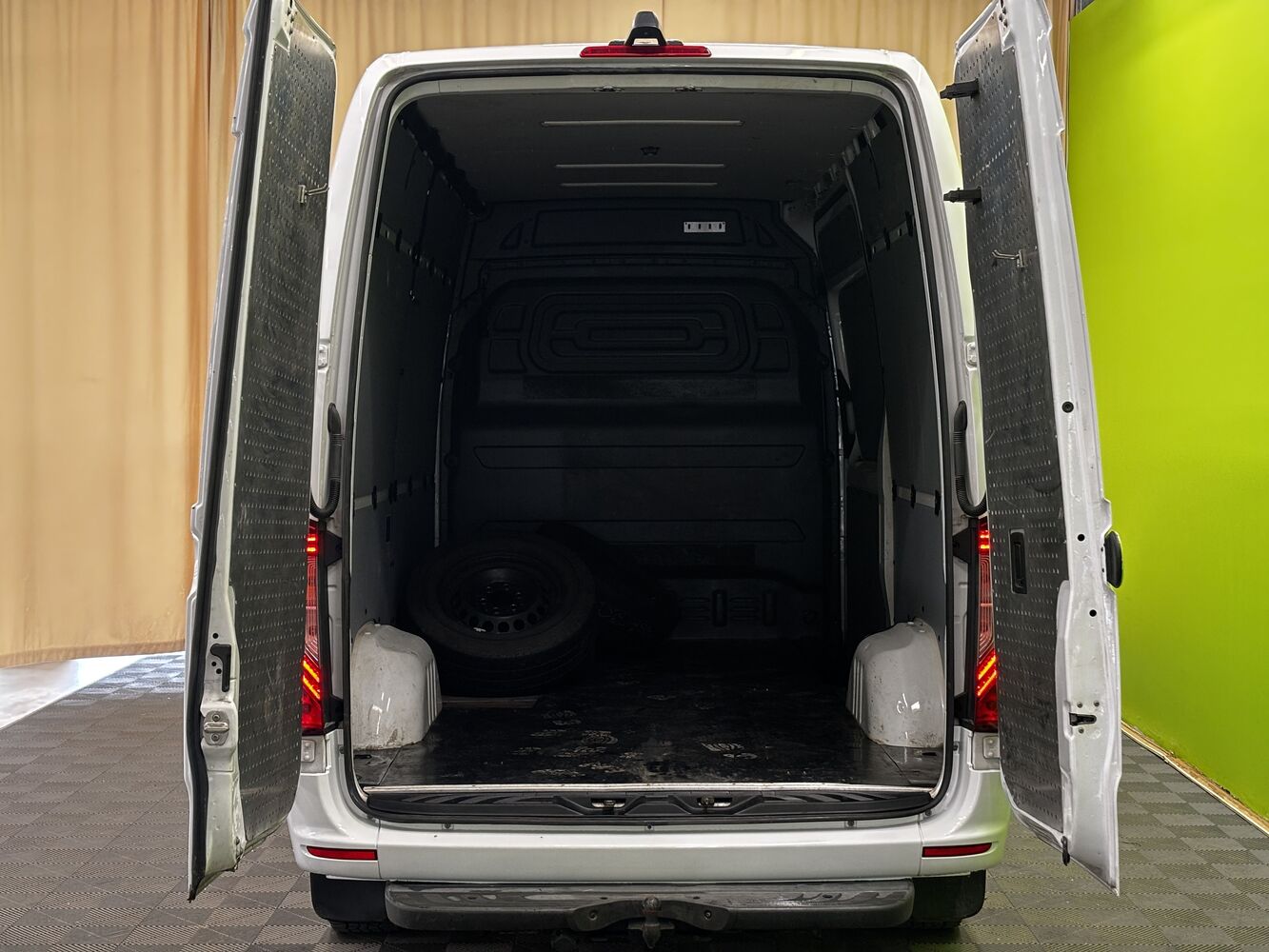 Mercedes-Benz Sprinter vaihtoauto