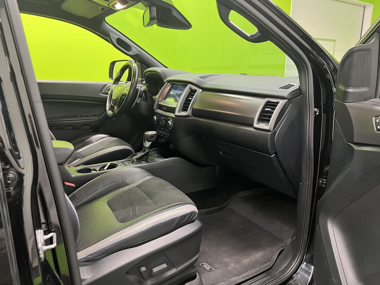 Ford Ranger vaihtoauto