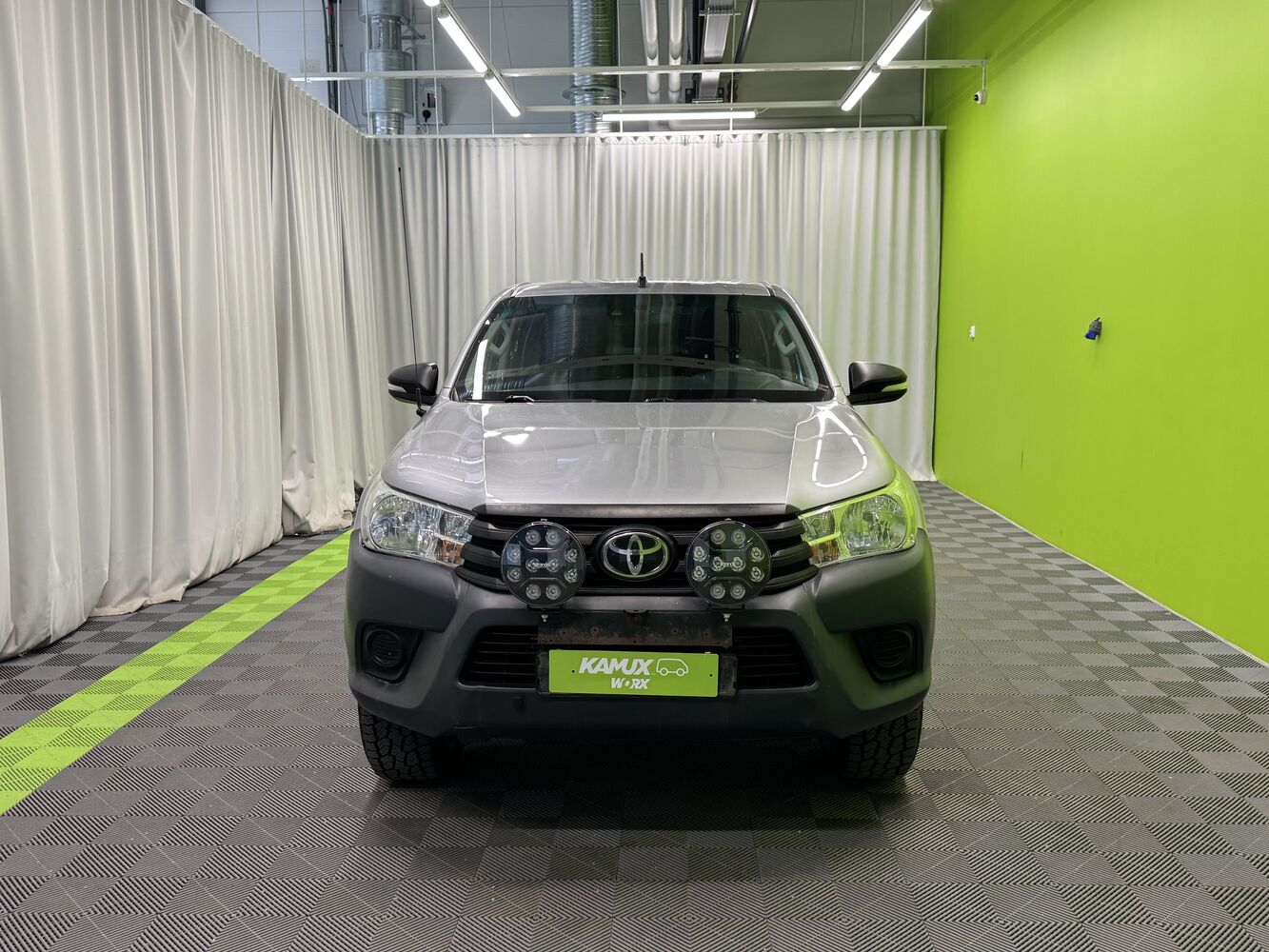 Toyota Hilux vaihtoauto