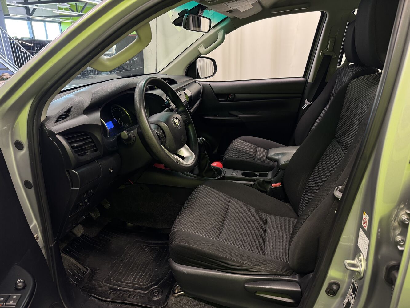 Toyota Hilux vaihtoauto