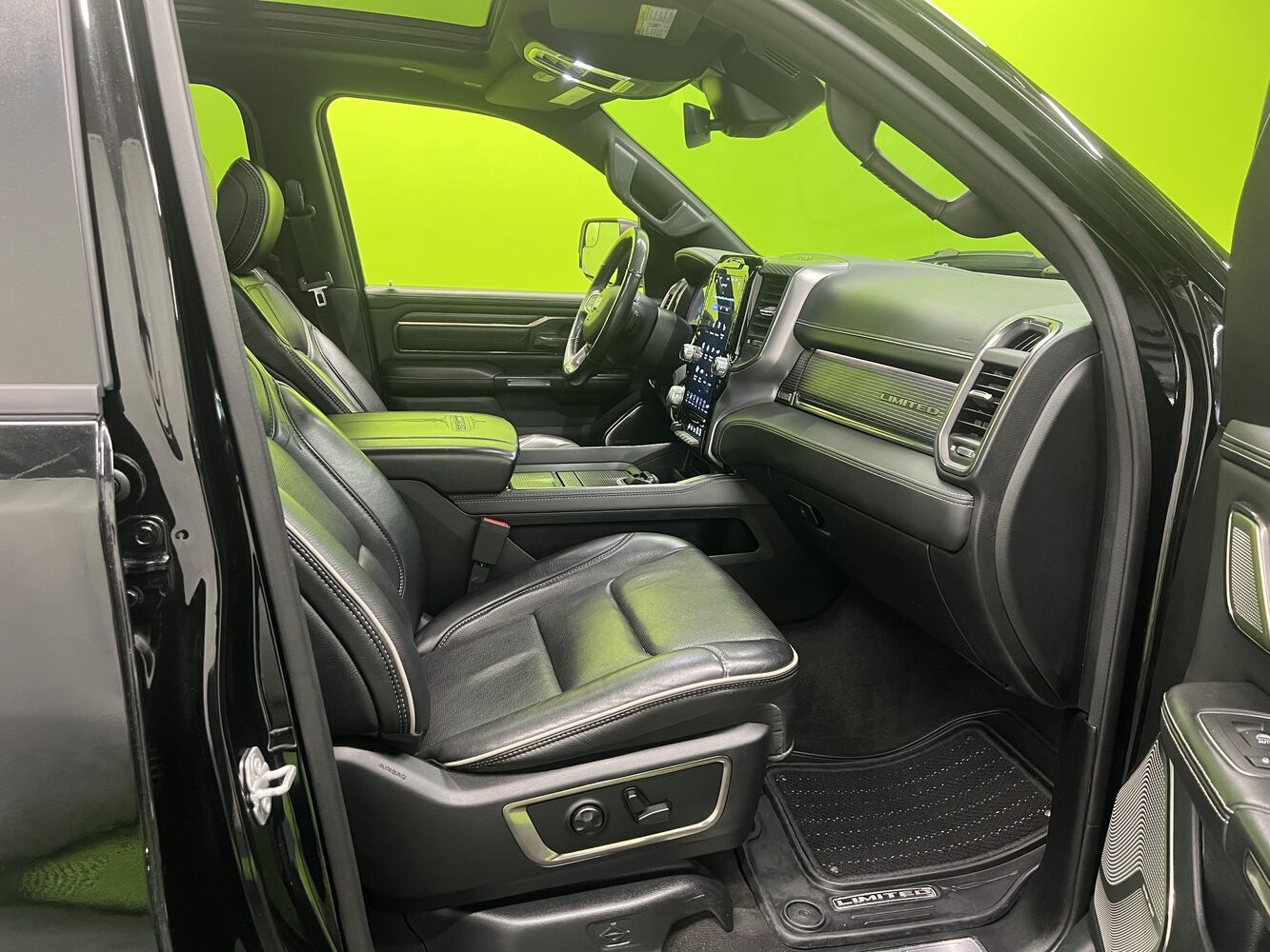 Dodge Ram vaihtoauto