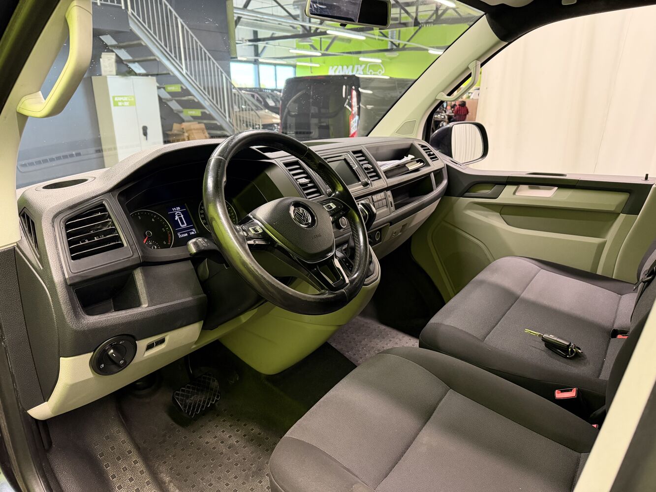 Volkswagen Transporter vaihtoauto