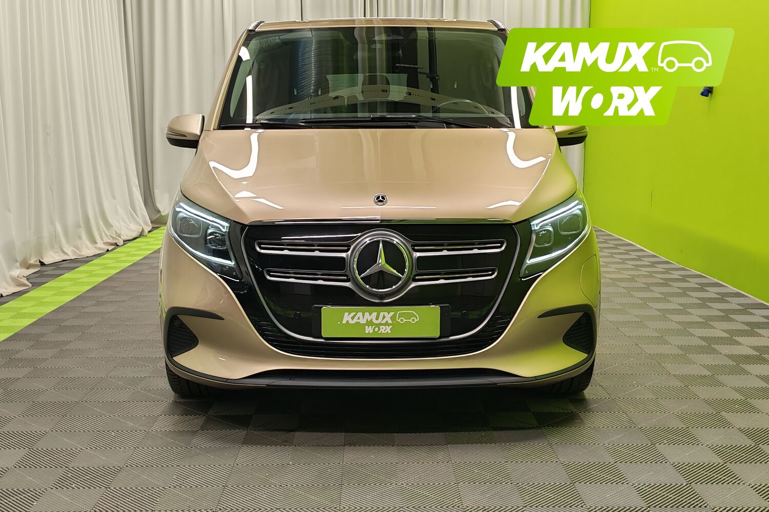 Mercedes-Benz EQV vaihtoauto