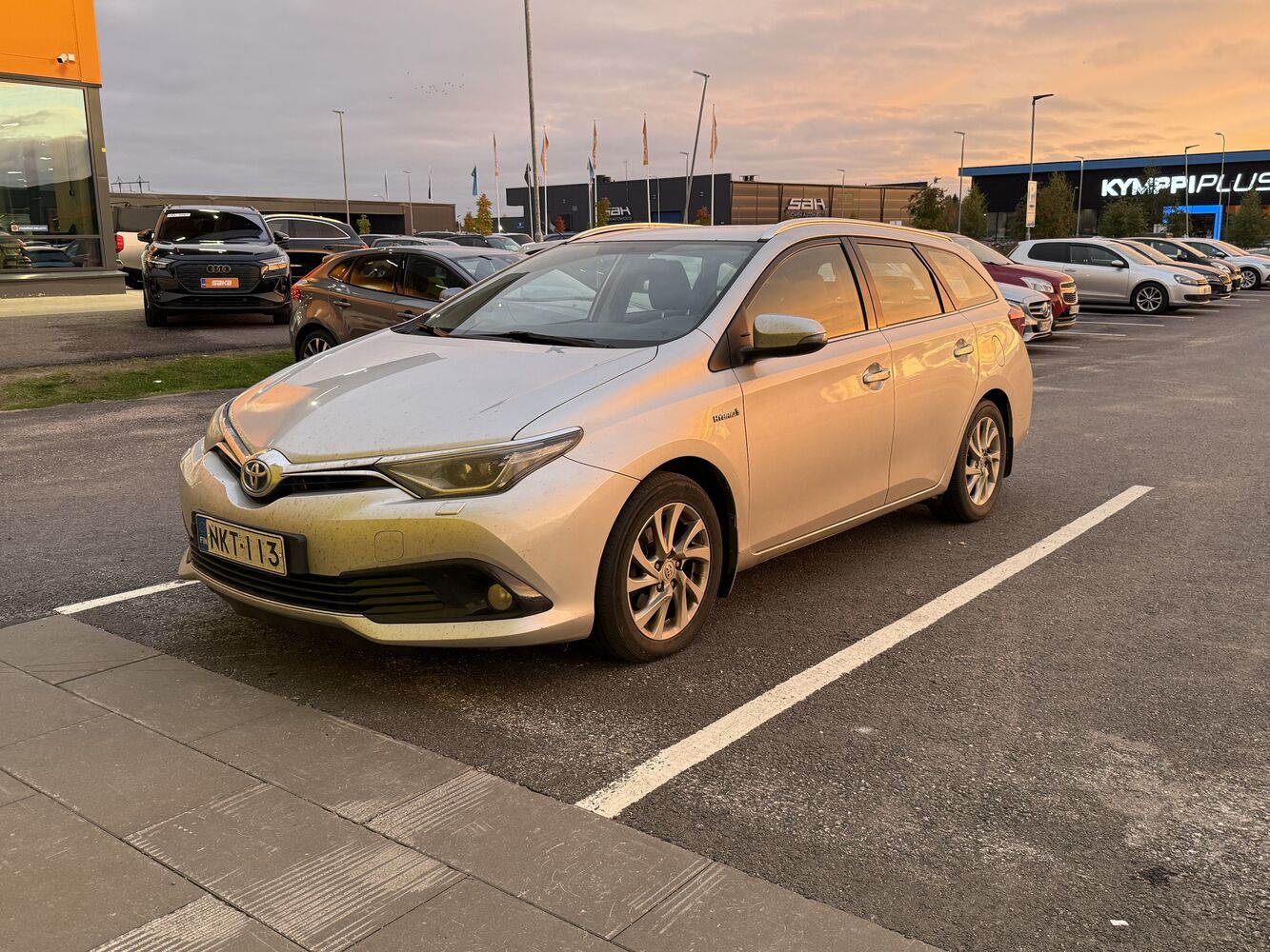 Toyota Auris vaihtoauto
