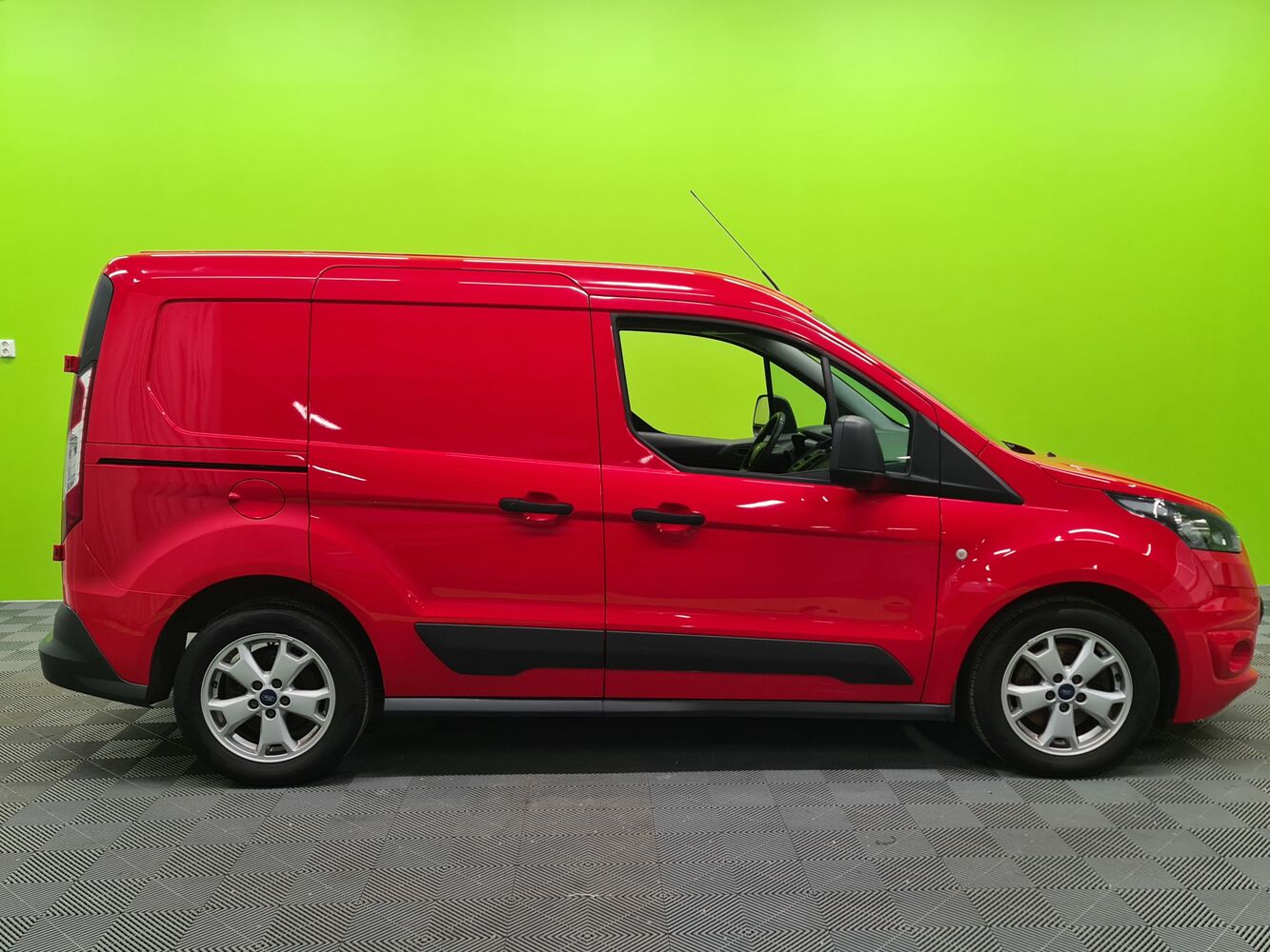 Ford Transit Connect vaihtoauto