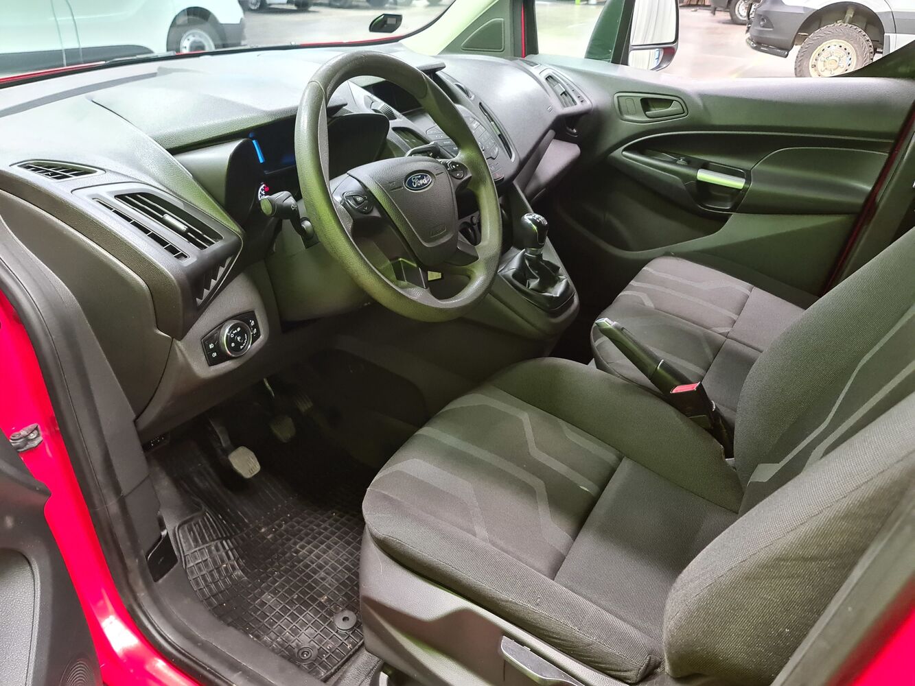 Ford Transit Connect vaihtoauto