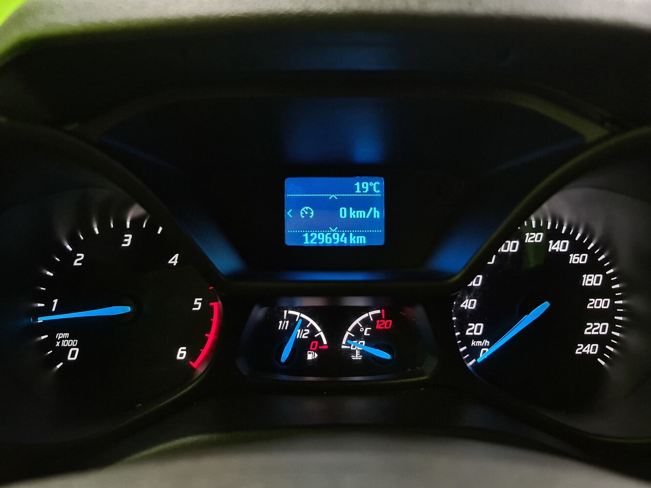 Ford Transit Connect vaihtoauto