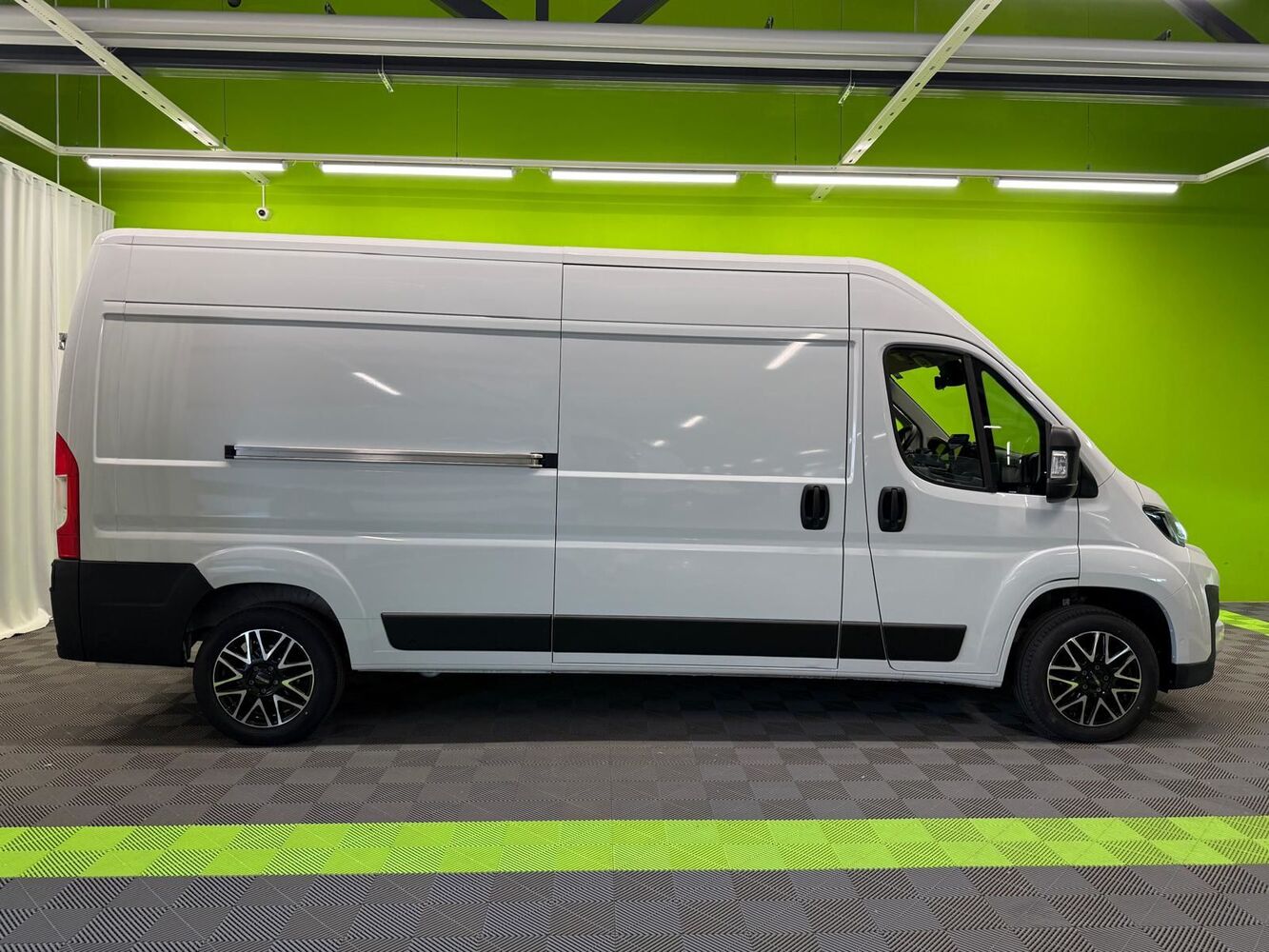 Opel Movano vaihtoauto