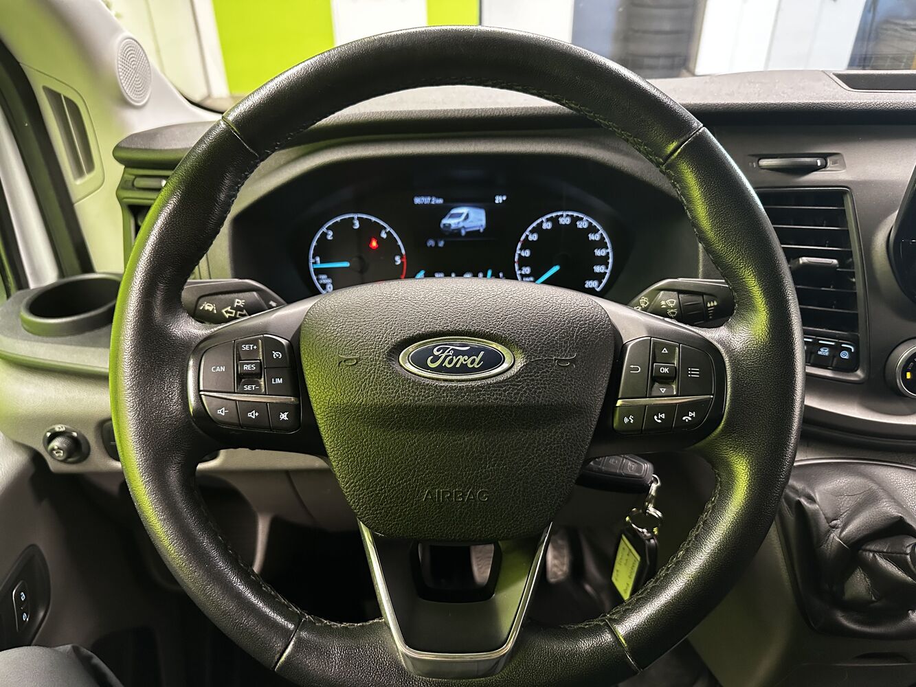 Ford Transit vaihtoauto