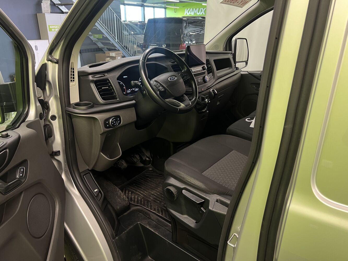 Ford Transit Custom vaihtoauto