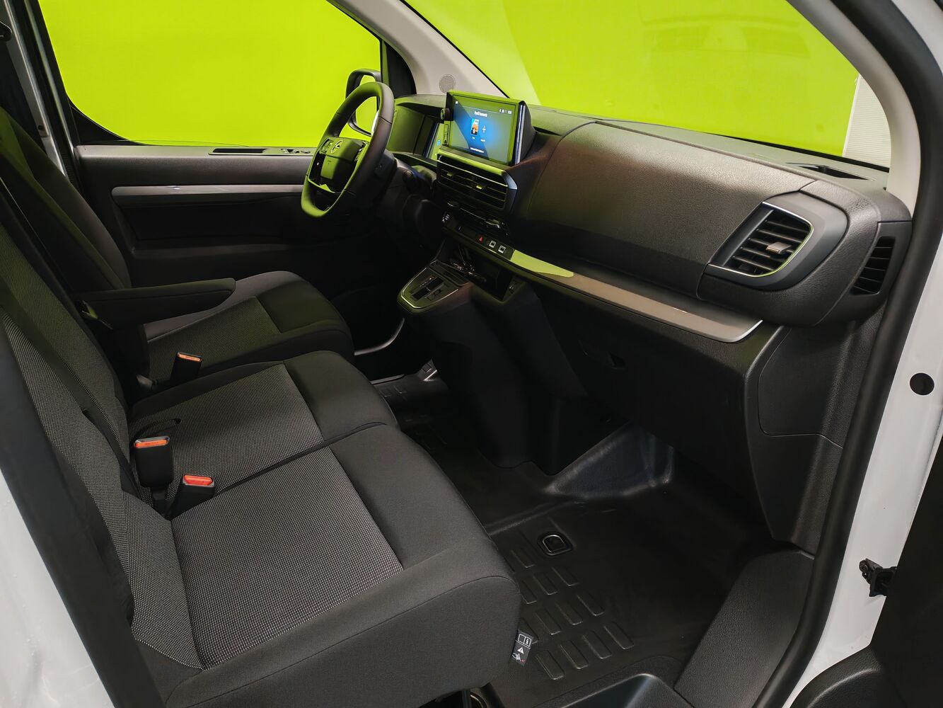 Opel Vivaro vaihtoauto