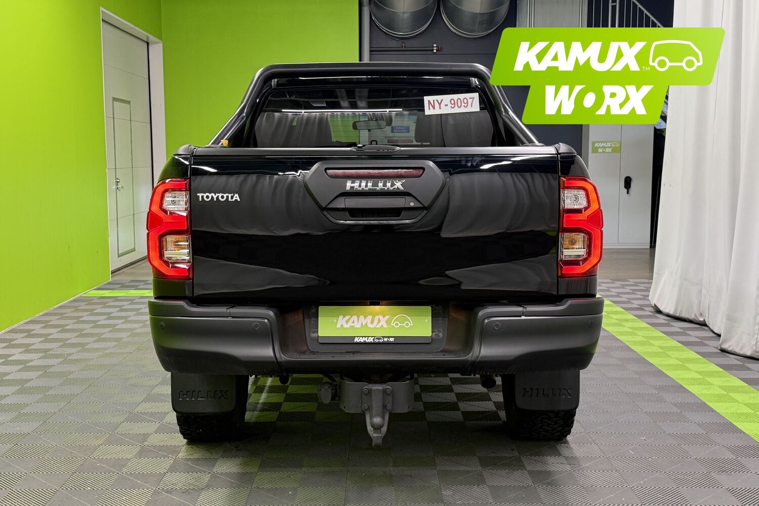 Toyota Hilux vaihtoauto
