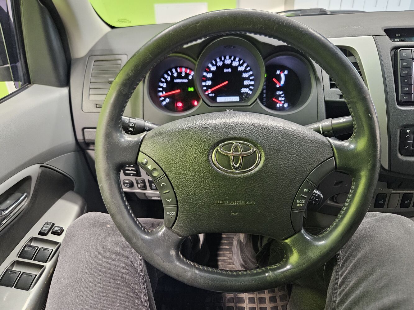 Toyota Hilux vaihtoauto