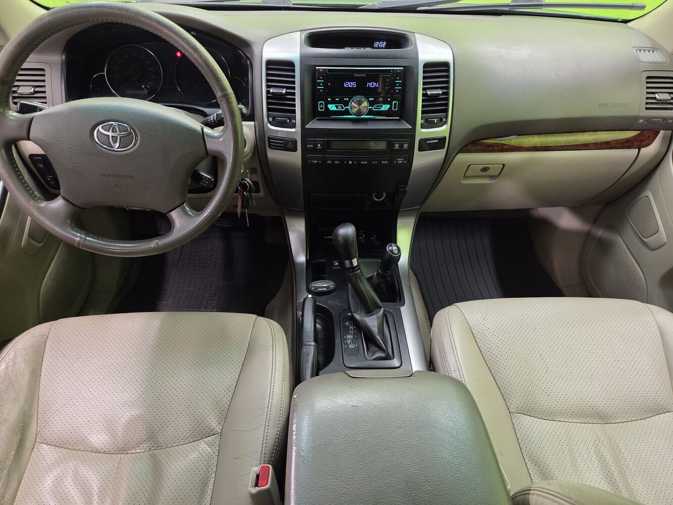Toyota Land Cruiser vaihtoauto