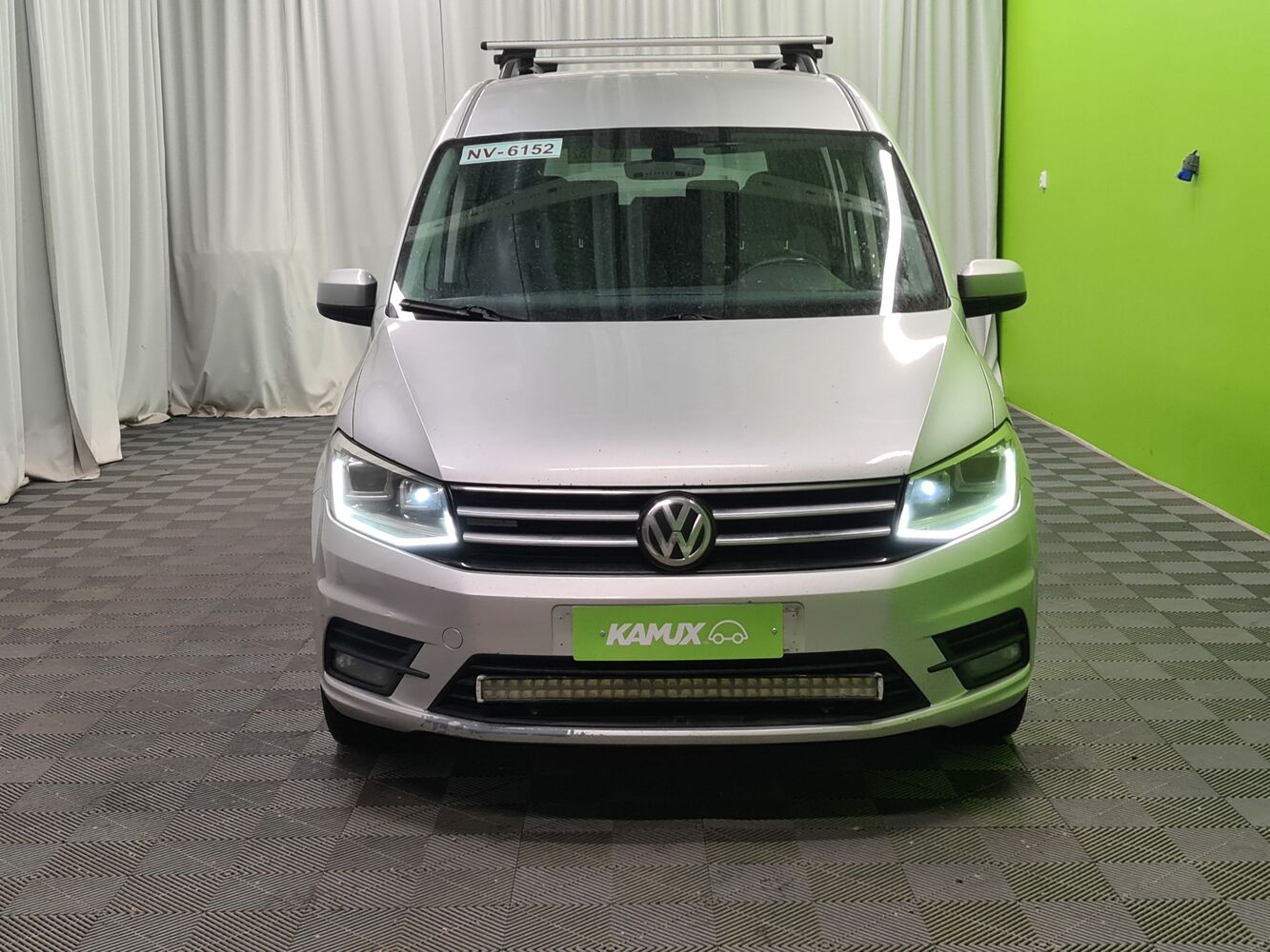 Volkswagen Caddy Maxi vaihtoauto