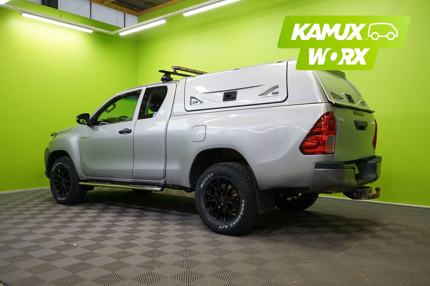 Toyota Hilux vaihtoauto