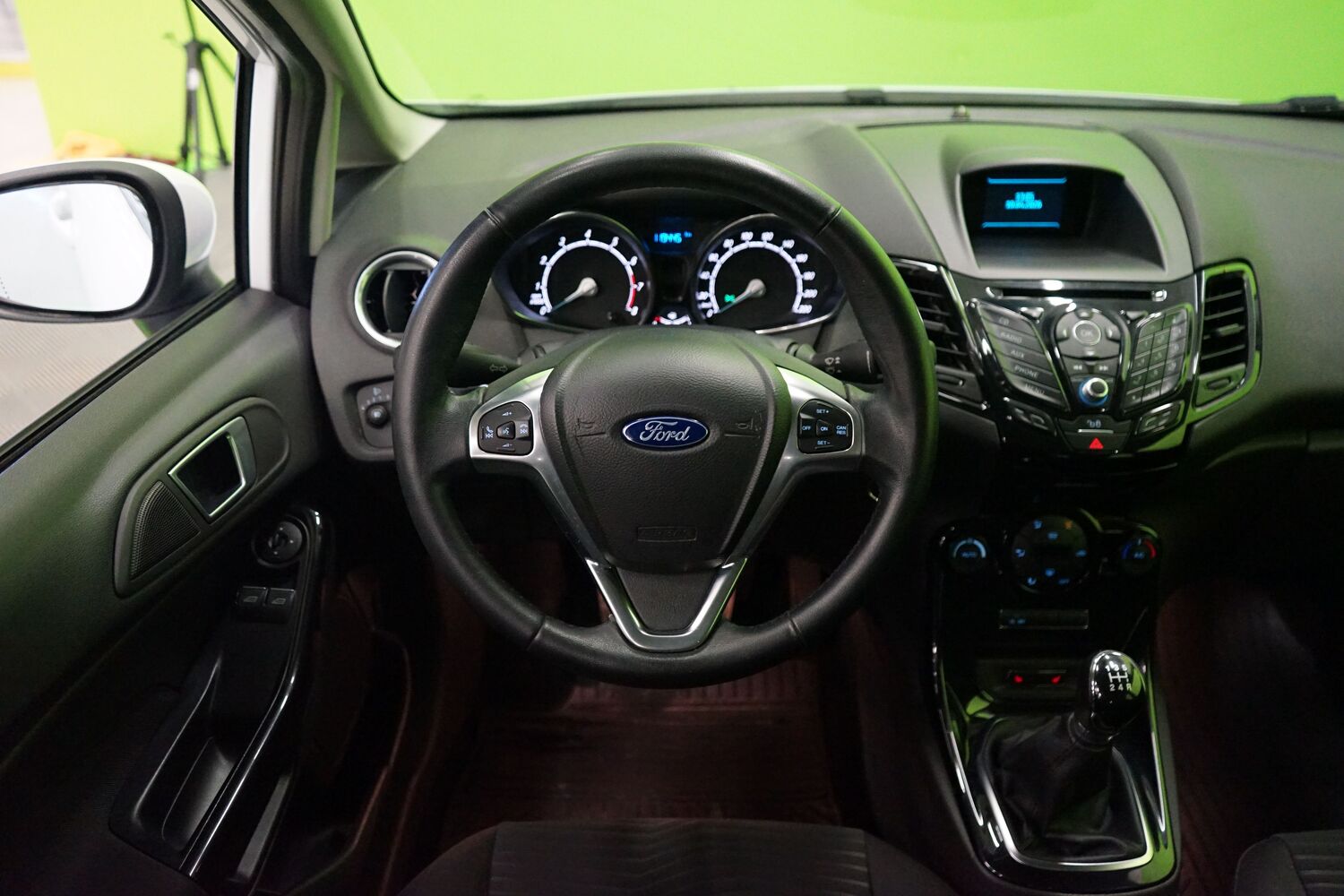 Ford Fiesta vaihtoauto