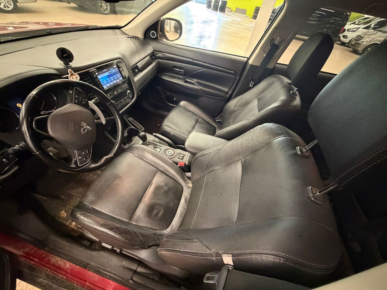 Mitsubishi Outlander vaihtoauto