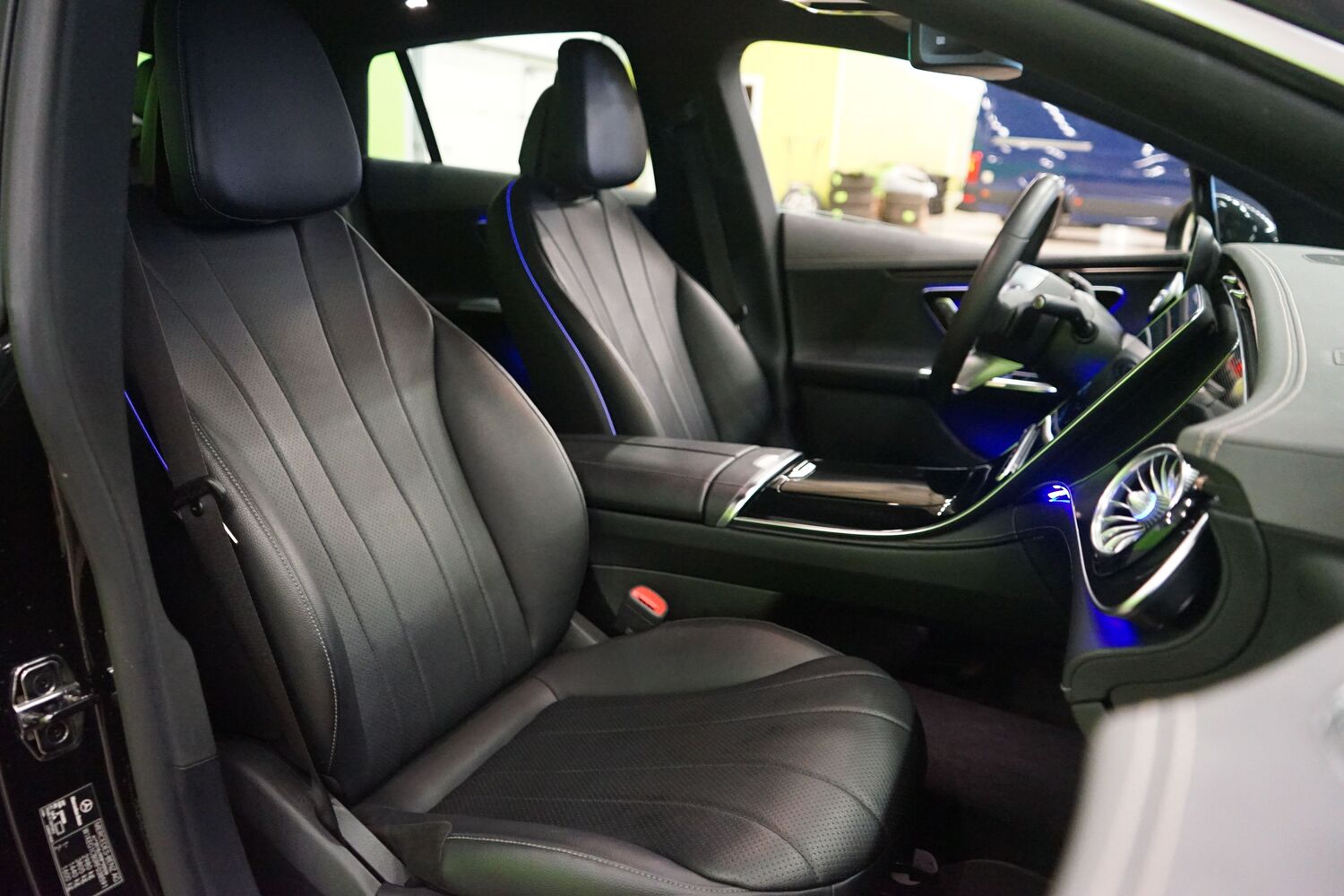 Mercedes-Benz EQE vaihtoauto