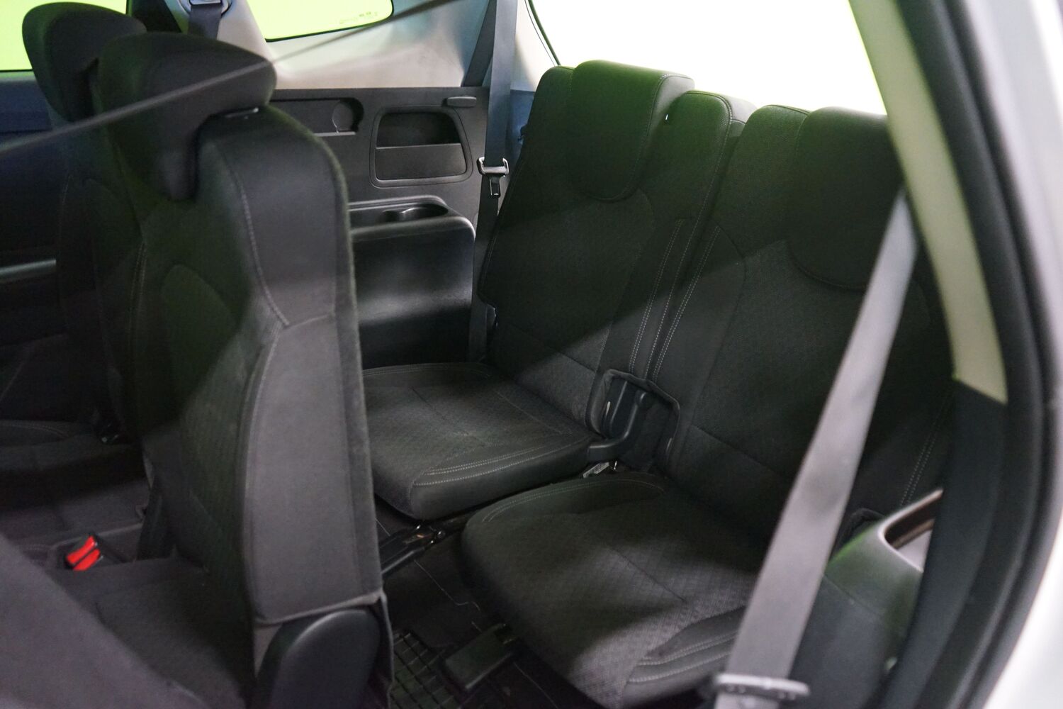 Kia Carens vaihtoauto