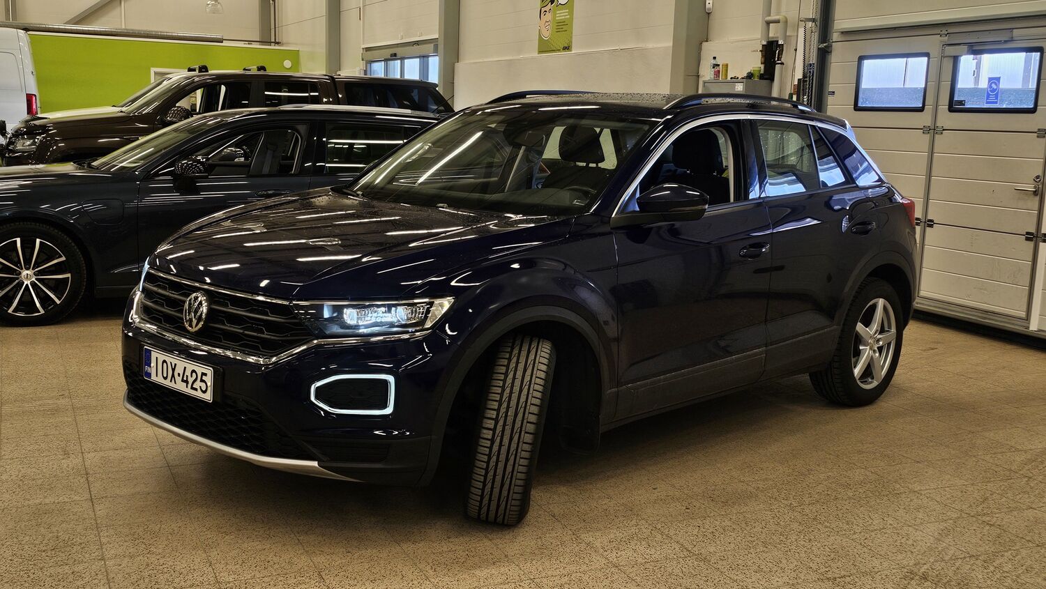 Volkswagen T-Roc vaihtoauto