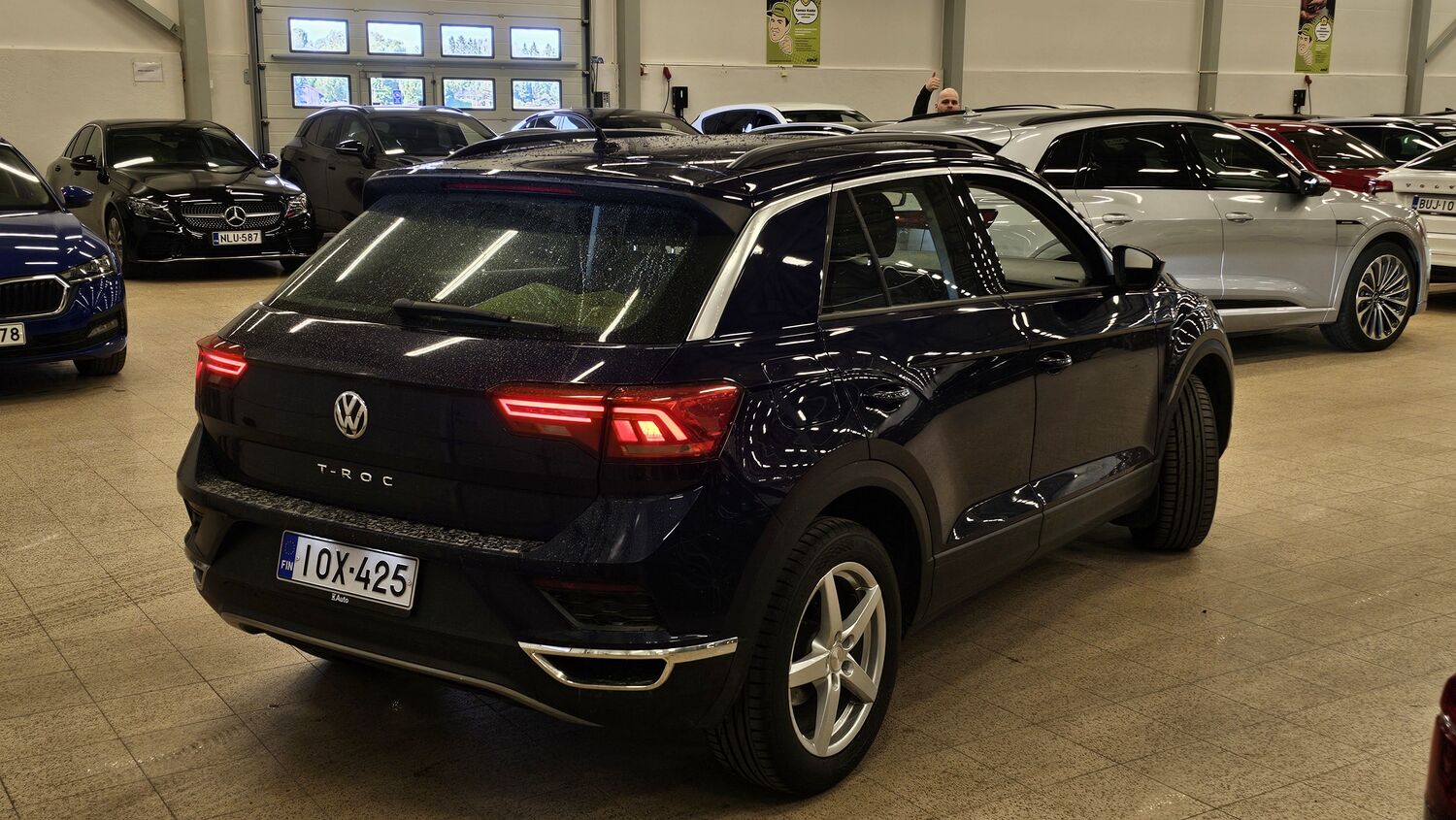 Volkswagen T-Roc vaihtoauto