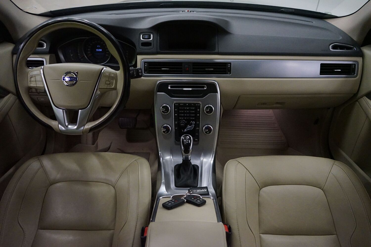 Volvo V70 vaihtoauto
