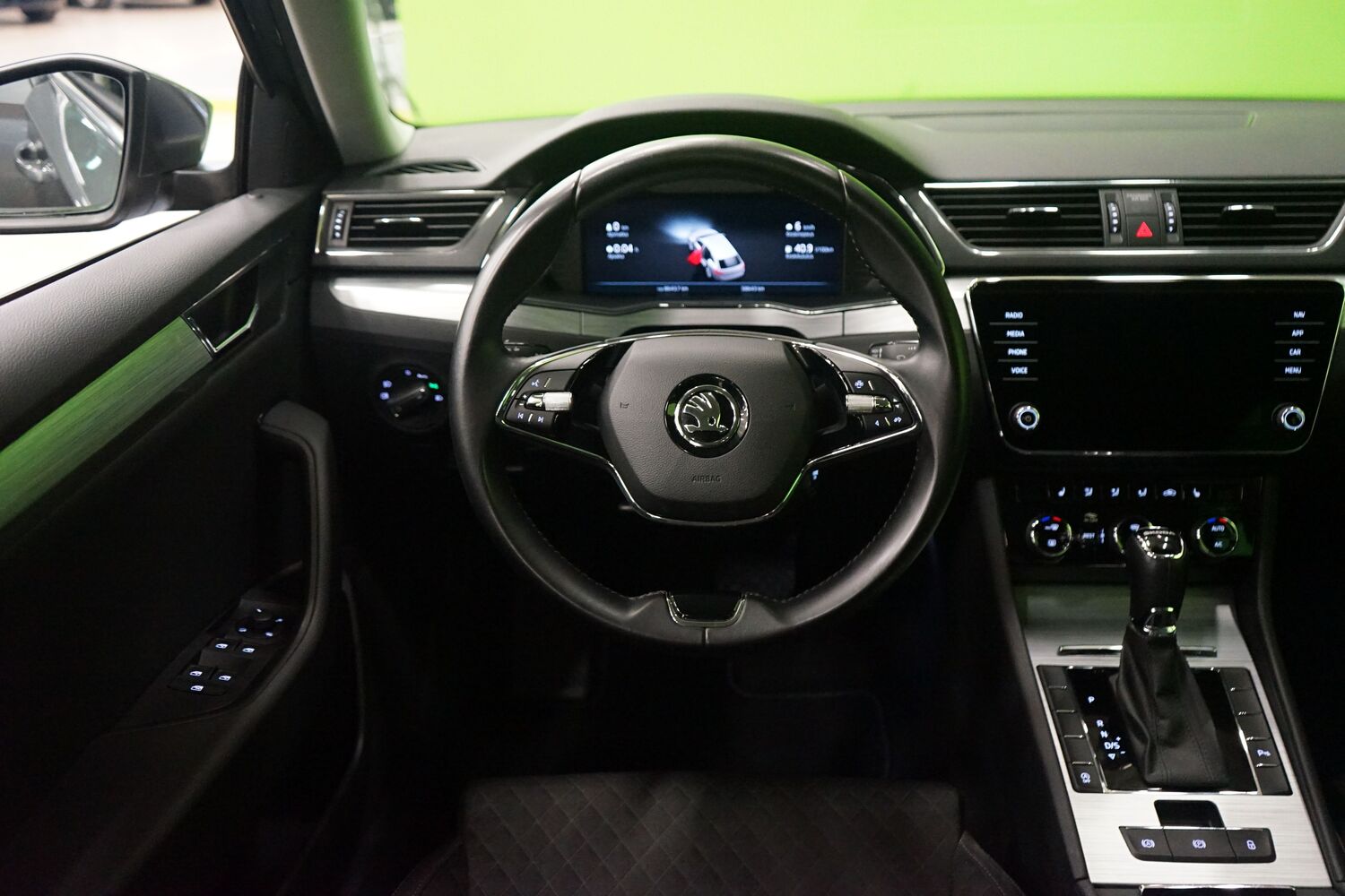Skoda Superb vaihtoauto