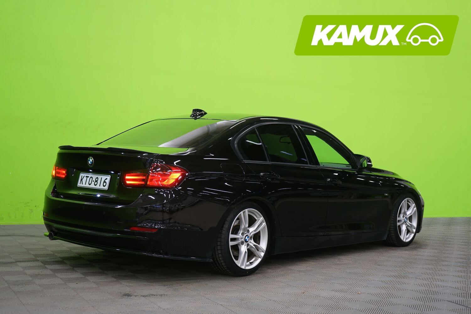 BMW 320 vaihtoauto