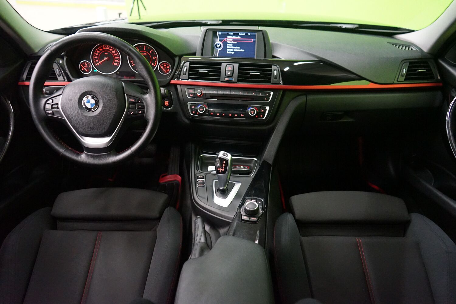 BMW 320 vaihtoauto