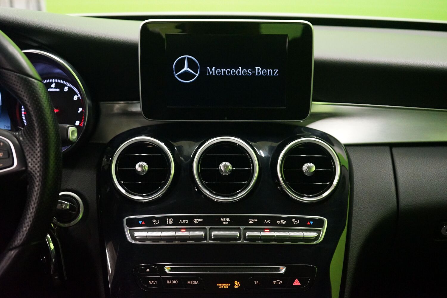 Mercedes-Benz C vaihtoauto