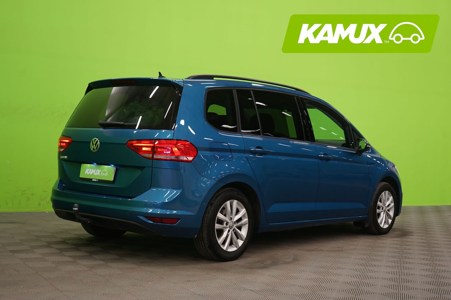 Volkswagen Touran vaihtoauto