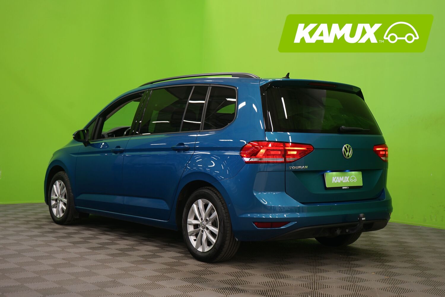 Volkswagen Touran vaihtoauto