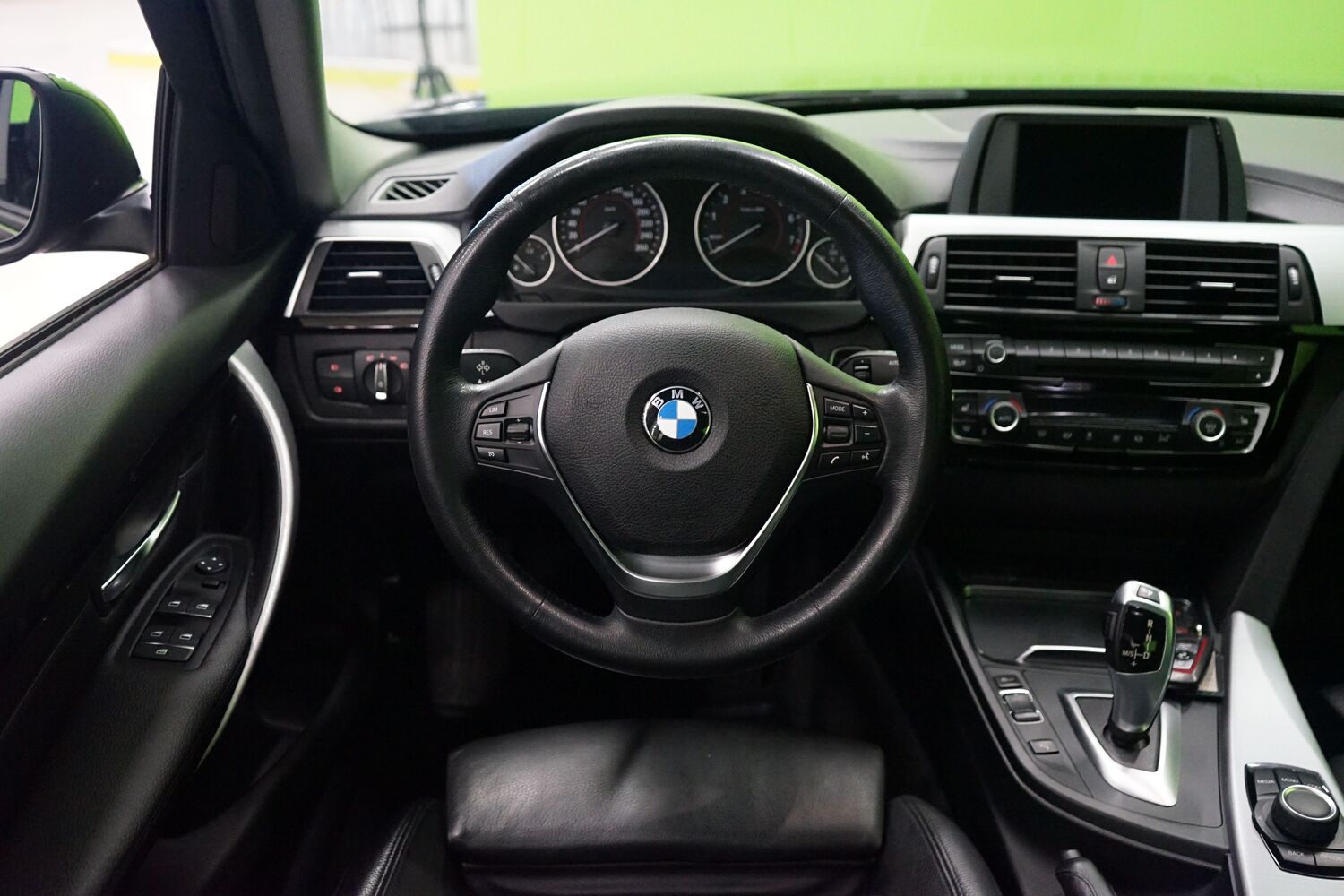 BMW 318 vaihtoauto