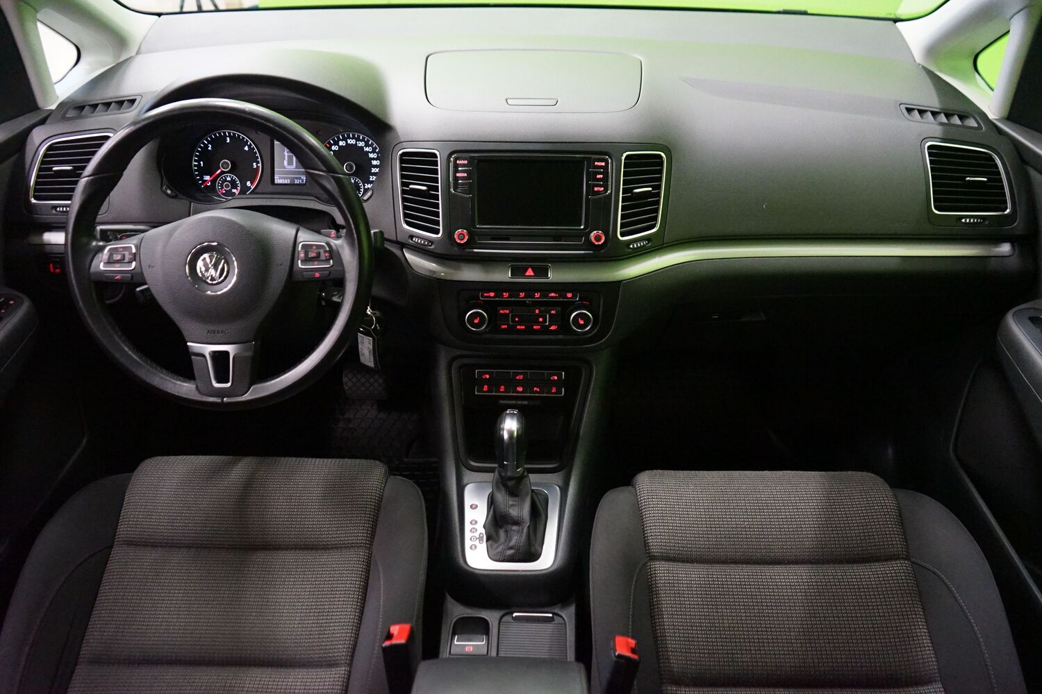 Volkswagen Sharan vaihtoauto